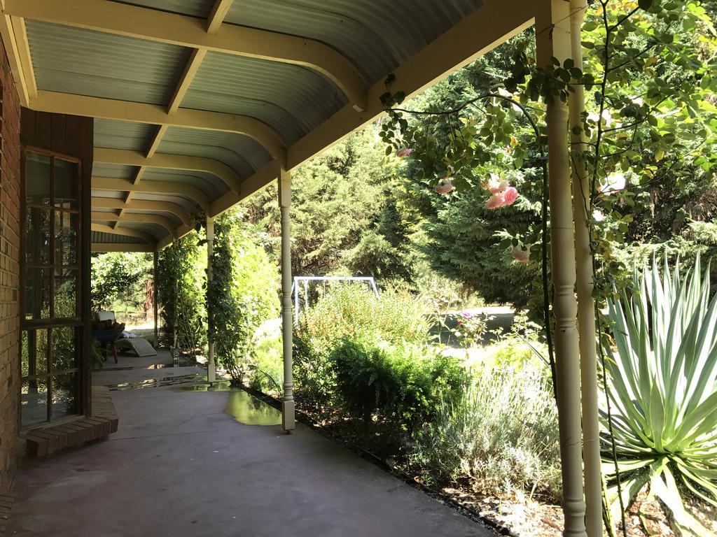 Helen'S Homestead Enfield Exterior foto