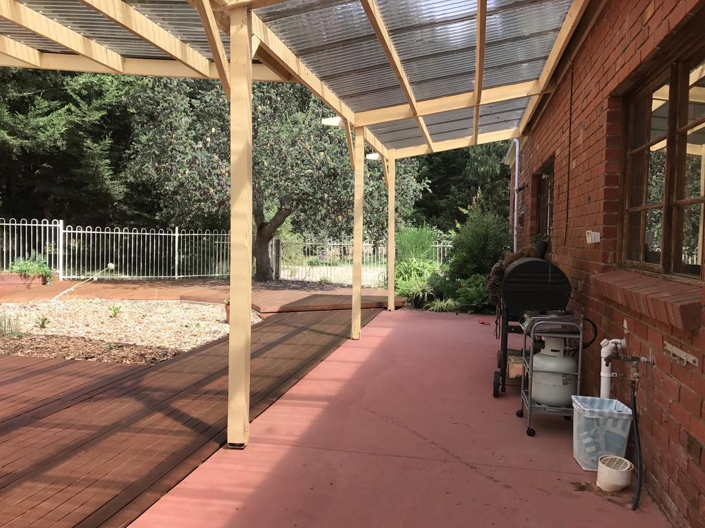 Helen'S Homestead Enfield Exterior foto